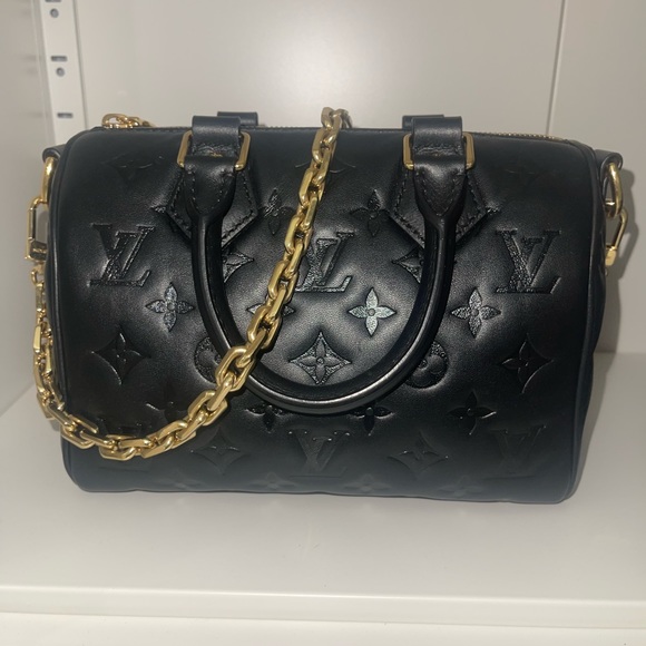 Lambskin Speedy 22 by Louis Vuitton **RARE AND AUTHENTIC** - Picture 5 of 17